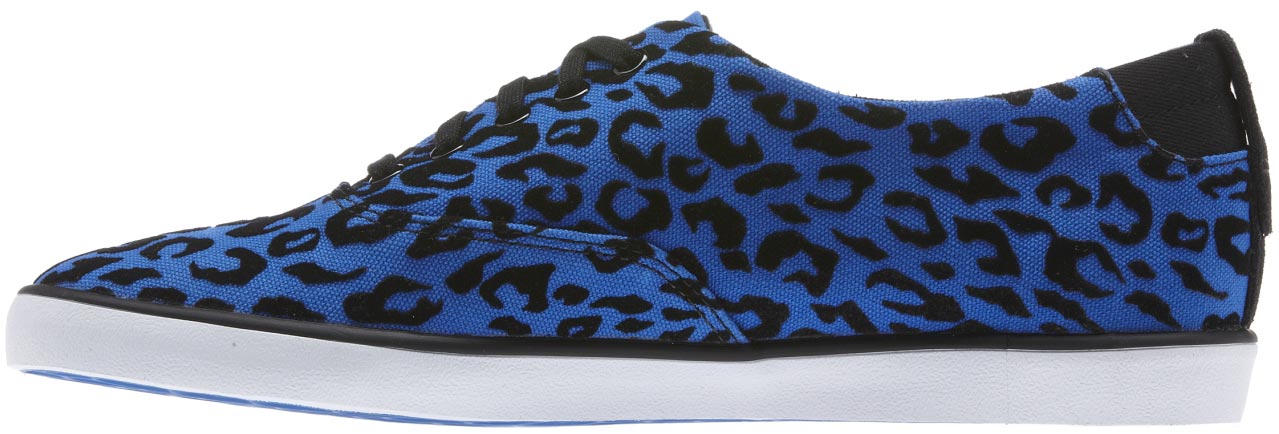 ADIDAS AZURINE оригинални дамски кецове ADIDAS AZURINE оригинални дамски кецове